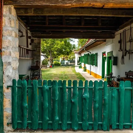 Zsambeki Vendeghaz -anno1815- * Zsámbék