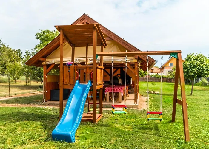 Gæstehus Zsambeki Vendeghaz -anno1815- Zsámbék