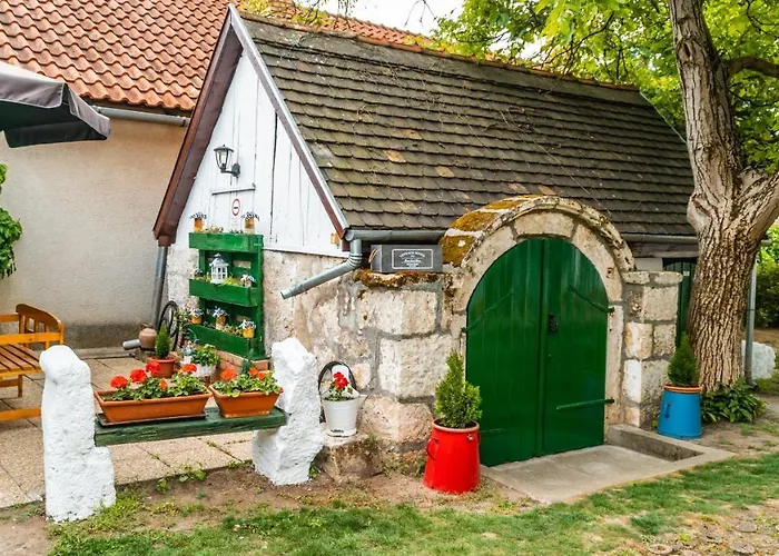 Zsambeki Vendeghaz -anno1815- Zsámbék