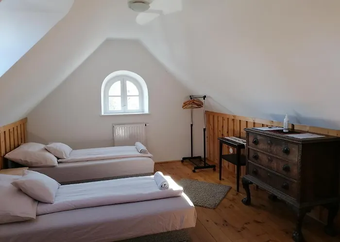 Gæstehus Zsambeki Vendeghaz -anno1815- *