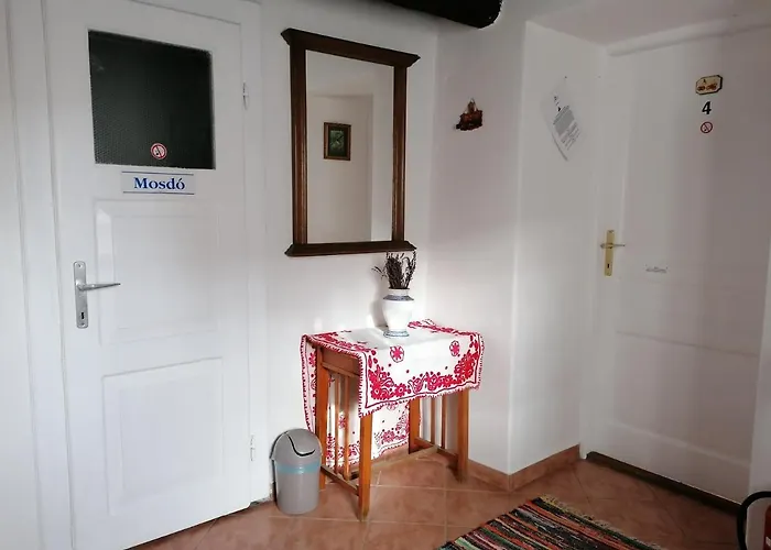 Zsambeki Vendeghaz -anno1815- Gæstehus *